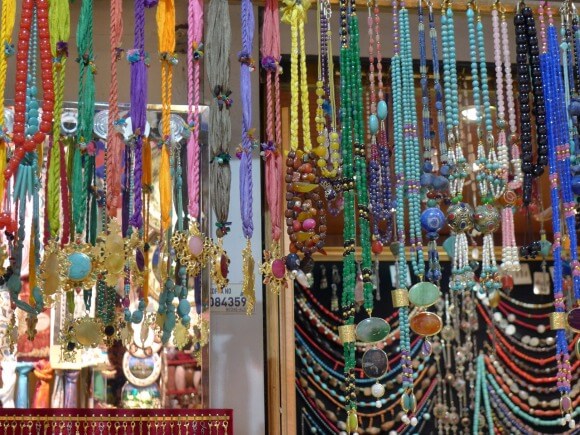 Bargaining Ideas: How Ladies Can Grasp The Artwork Of Haggling