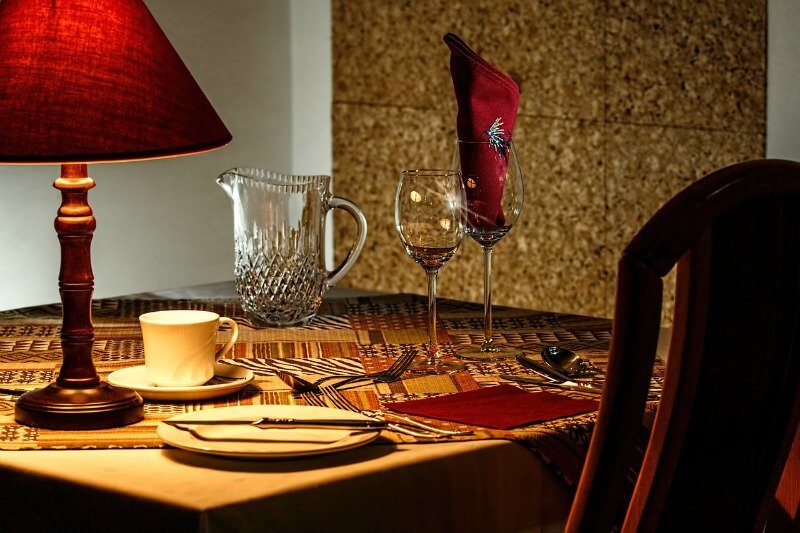 Travelling solo: table for one